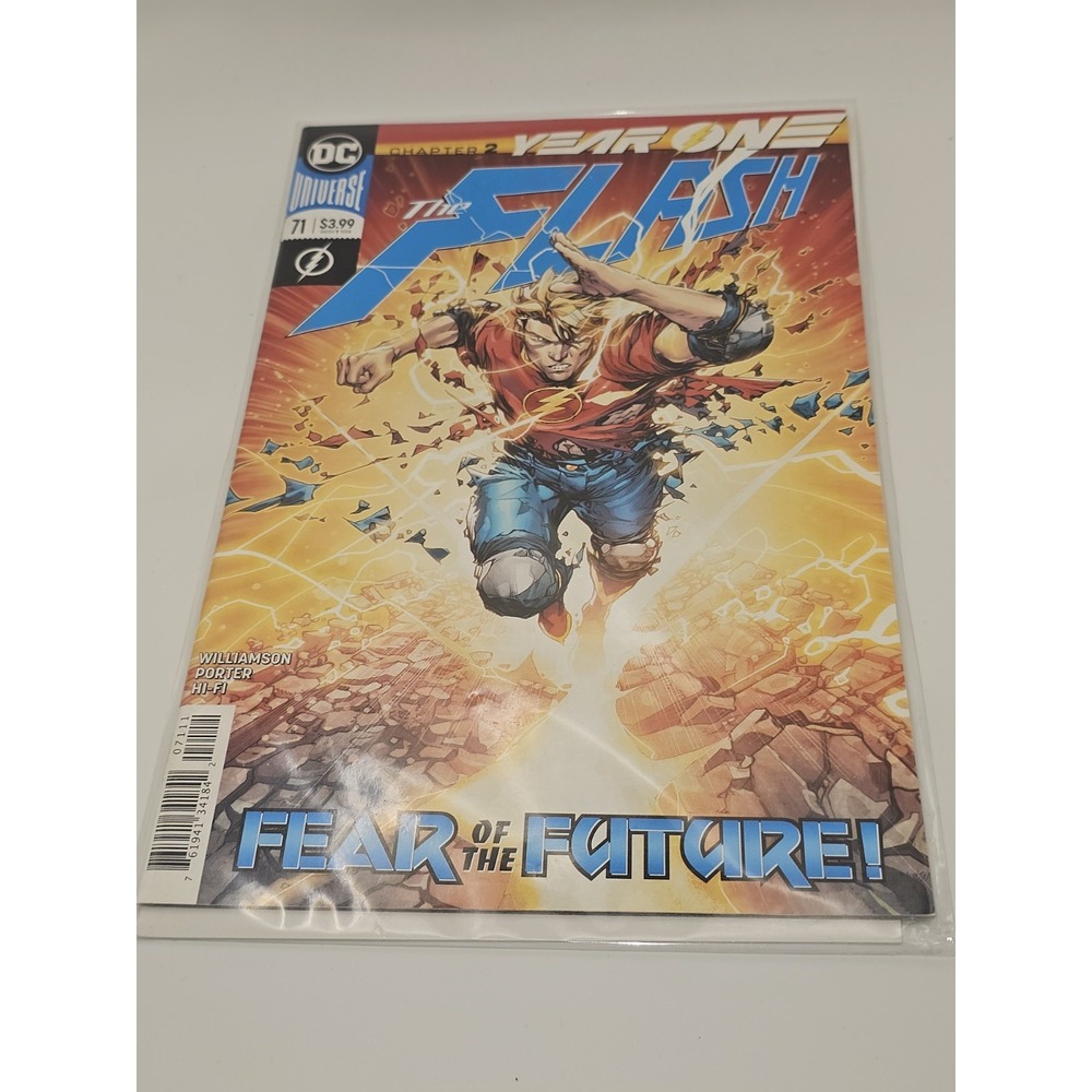 New DC UNIVERSE THE FLASH #71 YEAR 1, CHAPTER‎ 2 Fear of the future